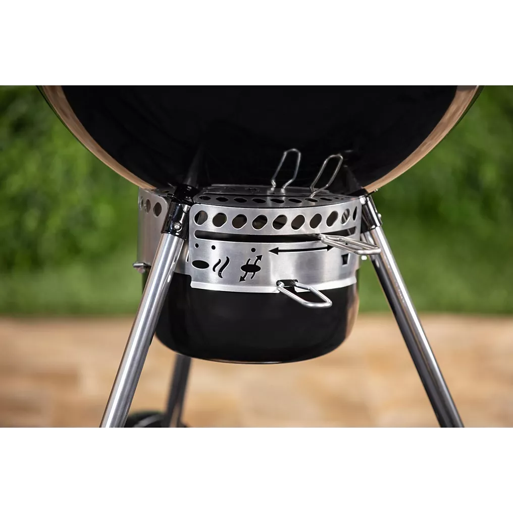 Barbecue charbon WEBER master-touch GBS premium E-5775 black sur pied 57 cm